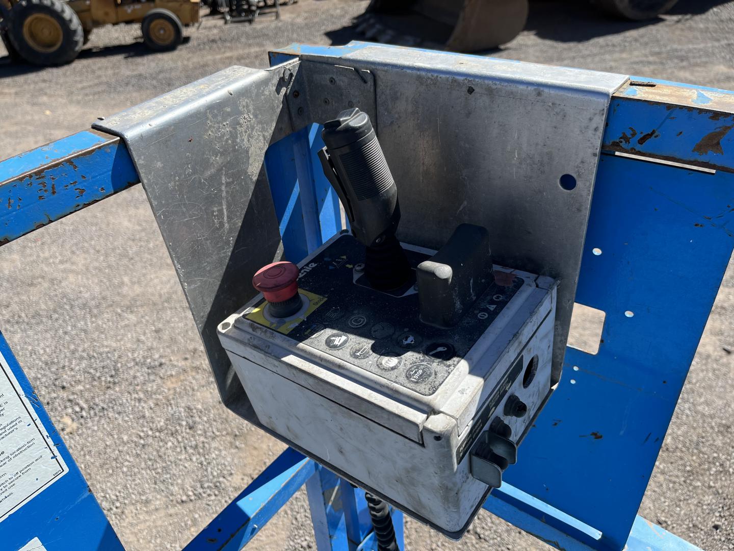 ./imagenes/INVOICE/2019/17079/ASCENSOR TIPO TIJERA GENIE GS-3268RT (16).JPG